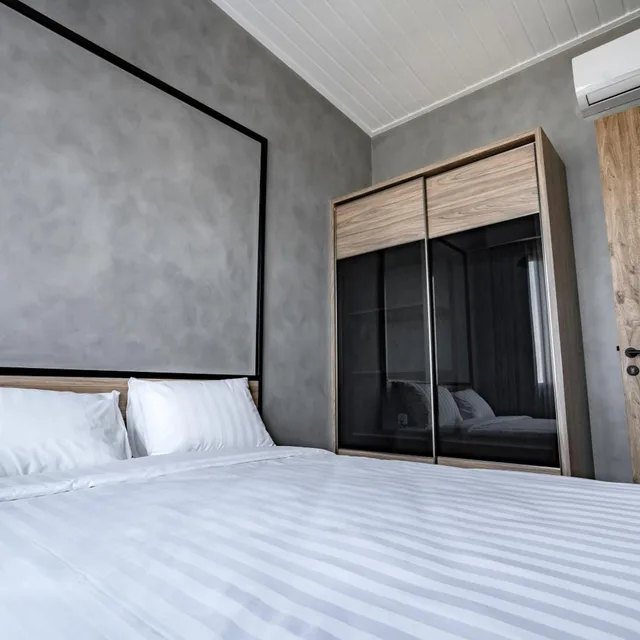 جناح، LOA Living Solo Baru 4/8