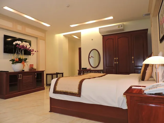غرفة عائلية ثلاثية بسريرين كينج بإطلالة على المدينة بغرفة نوم واحدة، Minh Tam Phu Nhuan Hotel and Spa 2/4