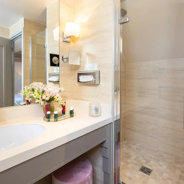 Signature, Double Bed, Balcony, Hotel Residence Foch 10/10