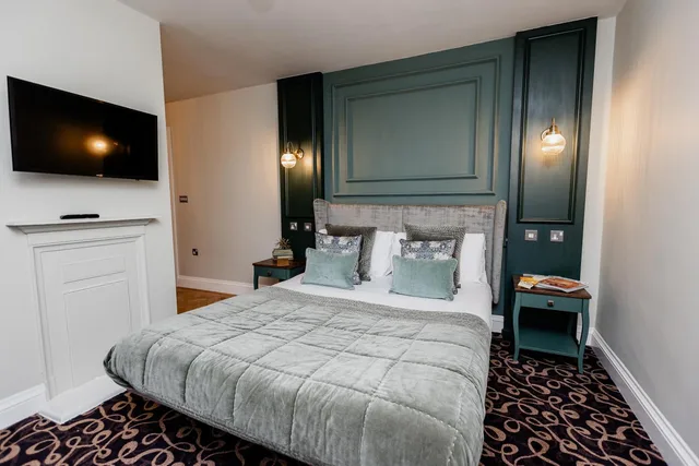 غرفة تنفيذية بسرير مزدوج، Halifax Hall 5/7