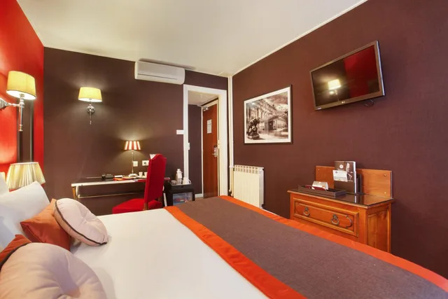 غرفة سوبيريور بشرفة، Trianon Rive Gauche 2/5