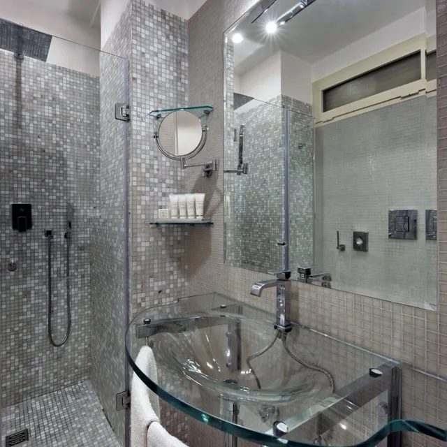 غرفة بسرير مزدوج بشرفة بإطلالة جزئية على البحر، Hotel Paradiso, Bw Signature Collection 6/8