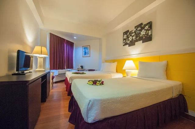 2 Bedrooms, Connecting, Family, 4 Beds, City View, Grand Plaza Hotel 3/3