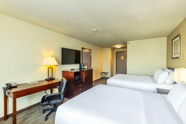 غرفة بسريرين كوين، Quality Inn & Suites Yorkton 1/4