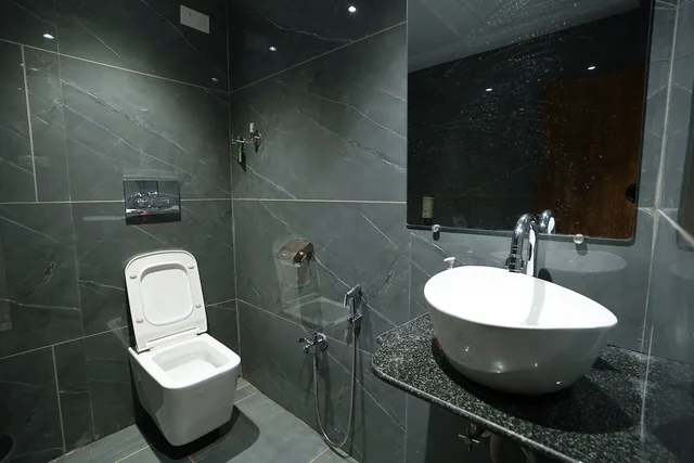 غرفة تنفيذية بسرير كينج، HOTEL KUMAR PLAZA 5/6
