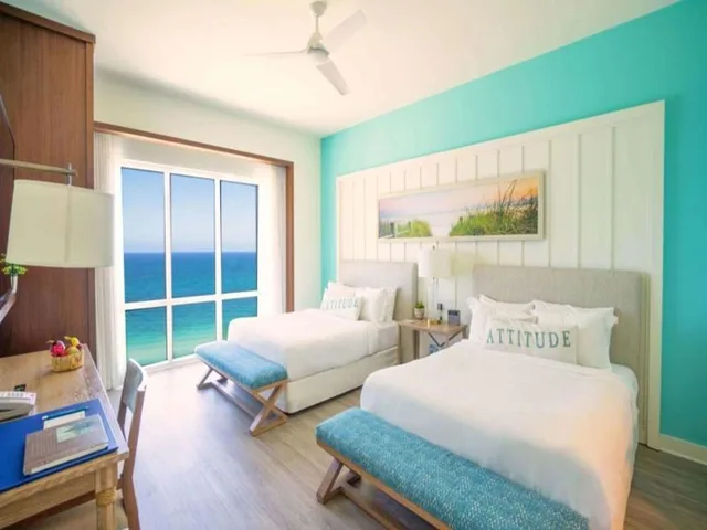 2 Bedrooms, Suite, 1 King and 2 Queen Beds, Ocean Front، Margaritaville Hollywood Beach Resort 1/2