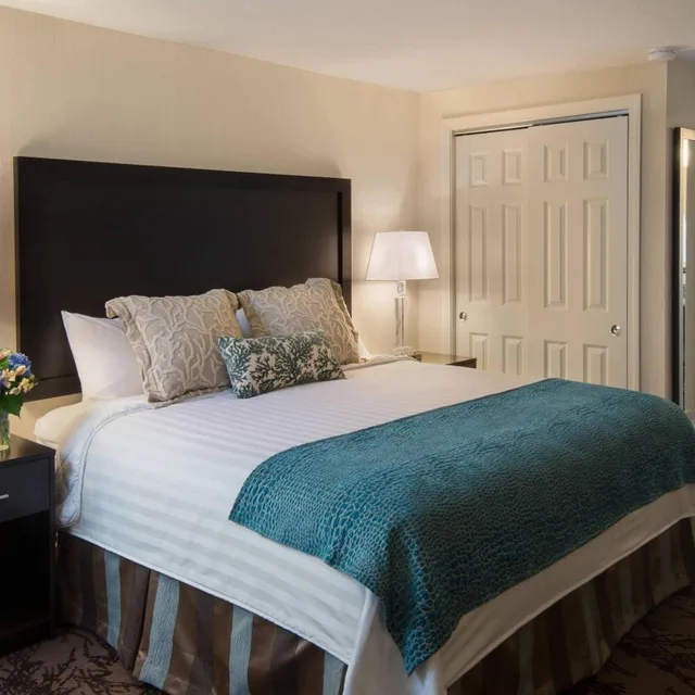 Efficiency, Superior, King Bed، Port Inn & Suites Kennebunk, Ascend Hotel Collection 1/5