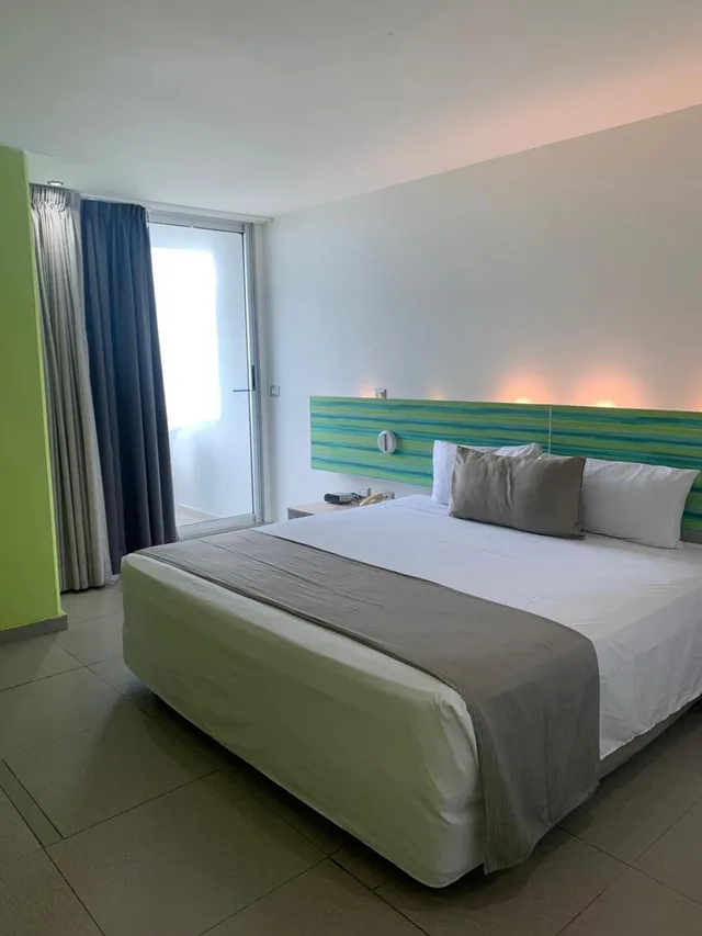 غرفة بسرير كوين بشرفة، Hotel Punta Azul 2/5