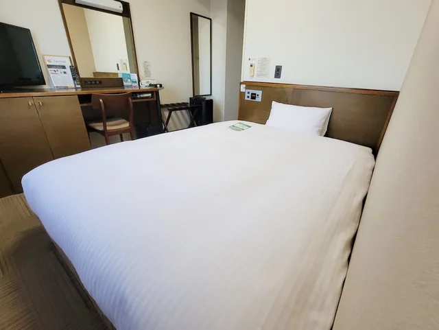 Room, Single, Double Bed, Hotel Route-Inn Toyota Jinnaka 2/8
