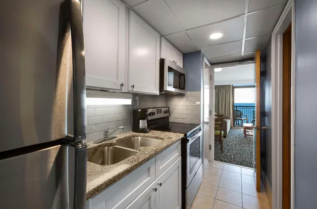 Room, 2 Queen Beds, Ocean View, North Wing, Corner, Dayton House Resort, BW Signature Collection 2/4
