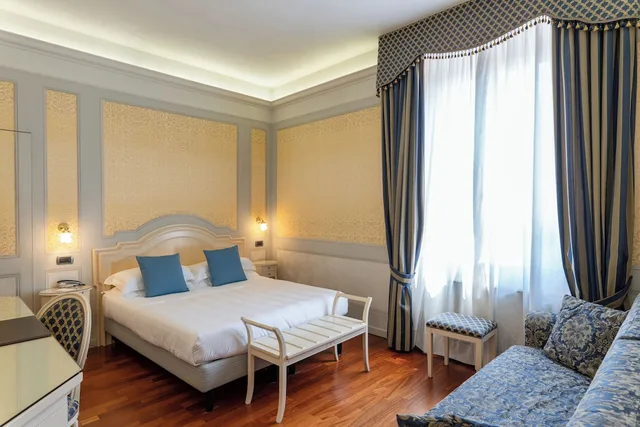غرفة سوبيريور بسرير كوين وسريرين منفصلين، Phi Hotel Canalgrande 10/10
