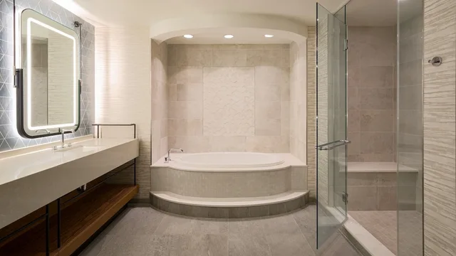 Tower, East, Suite, King Bed, Water Front, Harrahs Resort Atlantic City - A Caesars Rewards Destination 2/2
