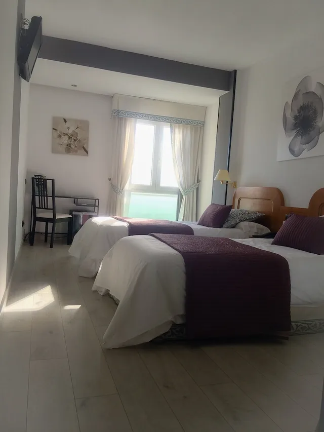Room, Triple, Rey Sancho 1/3