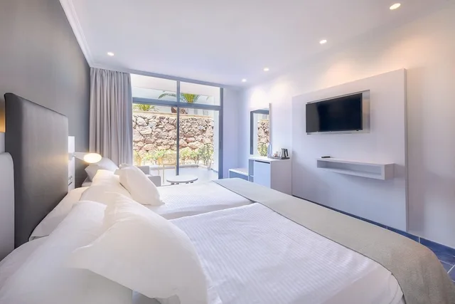 غرفة بسرير مزدوج أو سريرين منفصلين، Hotel LIVVO Mirador Papagayo 2/5