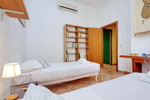 شقة بسريرين منفصلين وسرير كوين بغرفتي نوم مع أريكة، Romalibera - WR Apartments 7/10