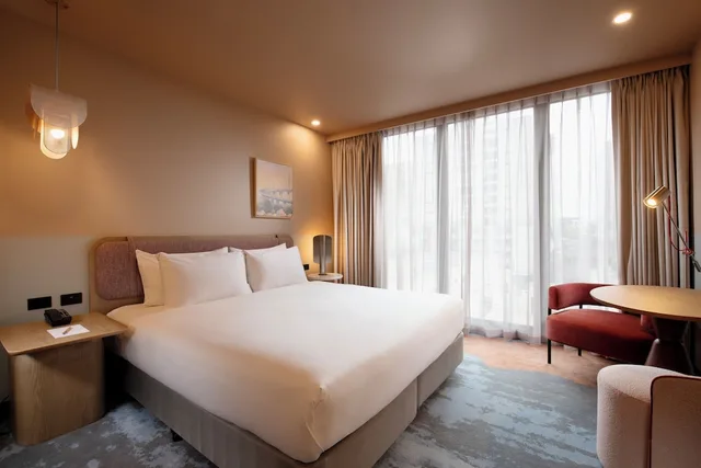 غرفة قياسية بسرير كينج، Mercure Melbourne La Trobe Street 2/10