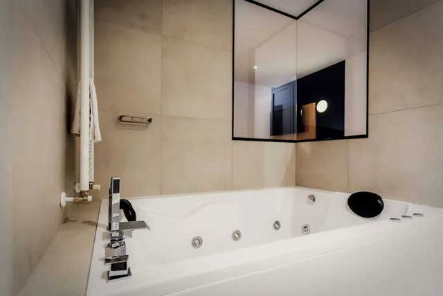 جناح عائلي بسرير كوين مع أريكة، Hotel Roc Meler 4/4