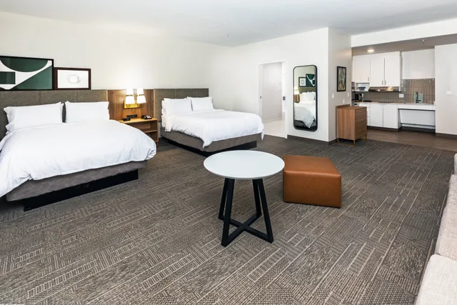 جناح استوديو بسريرين كوين لذوي الإعاقة، Staybridge Suites Portland 1/2
