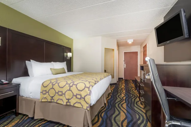 غرفة قياسية بسرير كينج، Baymont By Wyndham Georgetown 4/7