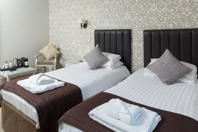 غرفة سوبيريور بسرير مزدوج، Dog Amp Bear Hotel 3/9