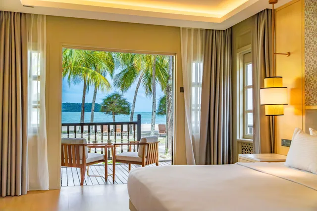 Room, Sea View, Pelangi Beach Resort and Spa 1/3