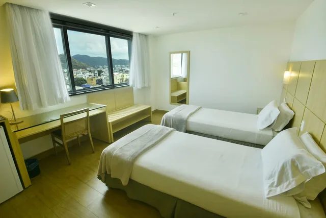 غرفة قياسية بسريرين منفصلين بإطلالة على المدينة، Hotel Atlantico Sul 1/3