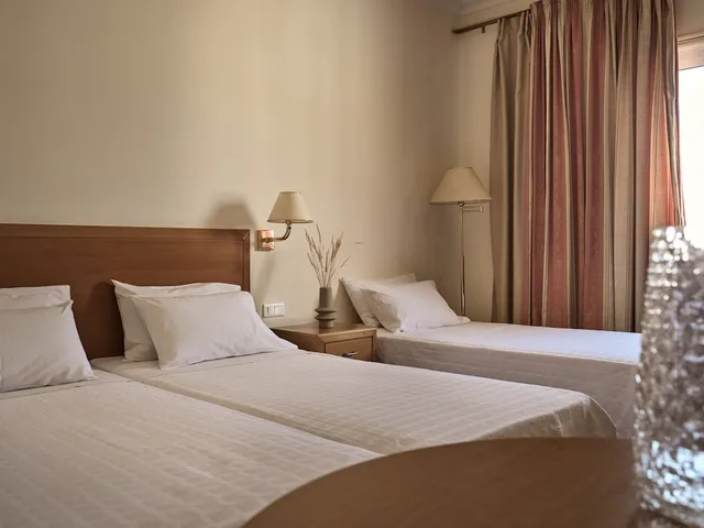 غرفة كلاسيكية بسرير مزدوج أو سريرين منفصلين، Strada Marina 1/5