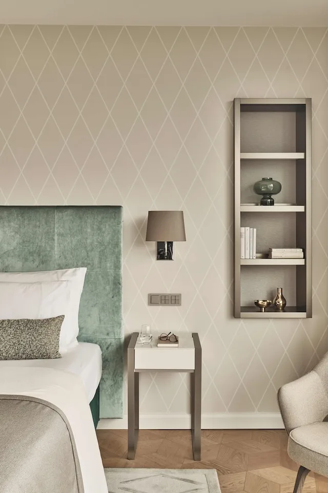 غرفة بريميير بسرير كينج، The Fontenay 3/5