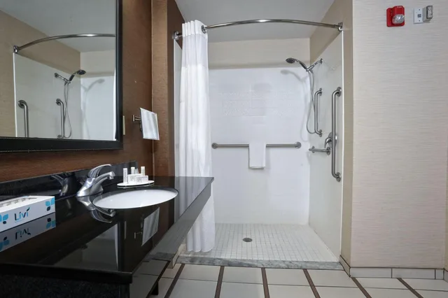 استوديو بسرير كينج، Fairfield Inn And Suites Charleston North Ashley Phosphate 2/5