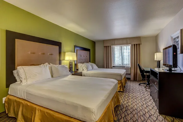 غرفة قياسية بسريرين كوين، Holiday Inn Express Hotel And Suites Montrose Townsend 1/8
