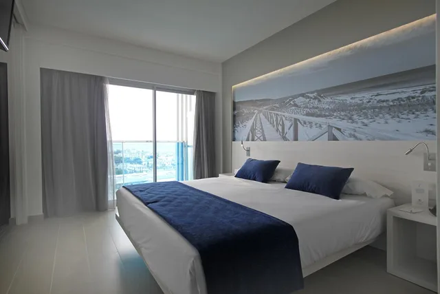 Room, Double Bed, Lateral Side Sea View، BG Tonga Tower Design Hotel and Suites 1/2