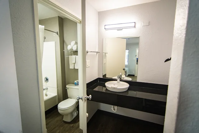 Standard, 2 Double Beds, Motel6 Ft. Pierce, FL 7/10