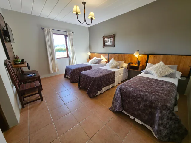 Standard, Triple, Hill View، Hosteria Glaciares de La Patagonia 1/8