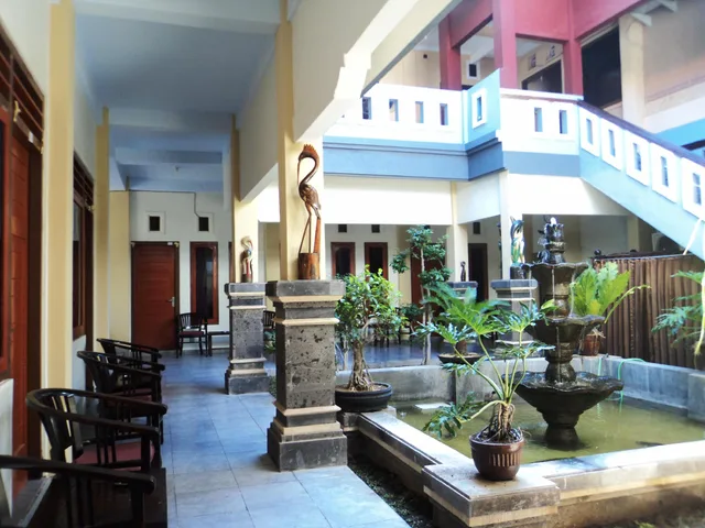 VIP, Sentral 1/1