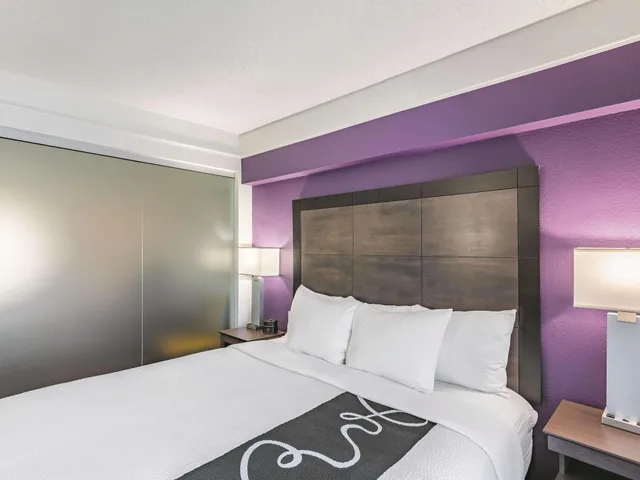 جناح بسرير كينج، La Quinta Inn & Suites by Wyndham Denver Tech Center 1/3