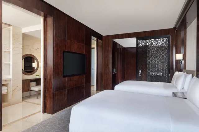 غرفة تنفيذية بسريرين مزدوجين، JW Marriott Hotel Yinchuan 1/6