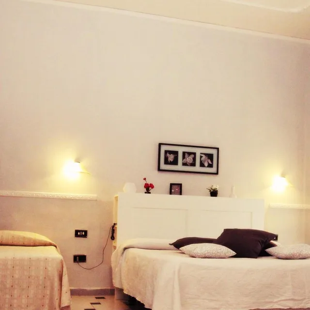 غرفة ثلاثية، Hotel Luna Rossa 5/10