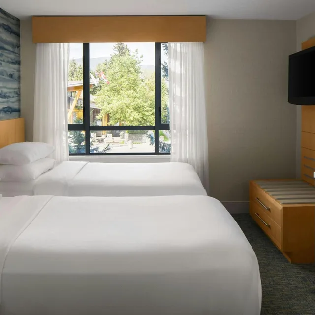 جناح بسرير كينج بشرفة بغرفتي نوم بمطبخ، Delta Whistler Village Suites 3/10