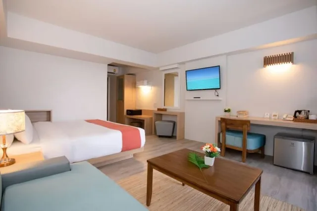 غرفة ديلوكس بسرير كوين بإطلالة على المسبح، Wild Orchid Villa Krabi 10/10