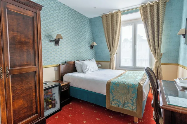 Room, Double Bed, with View, Hotel Belfast 4/10