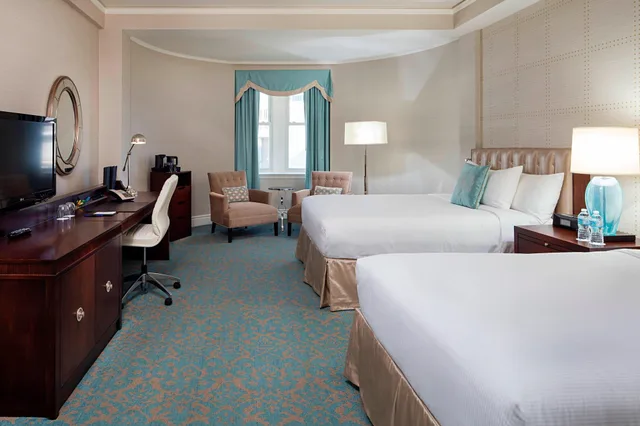 غرفة بسريرين كوين بإطلالة على المدينة، Delta Bessborough 1/3