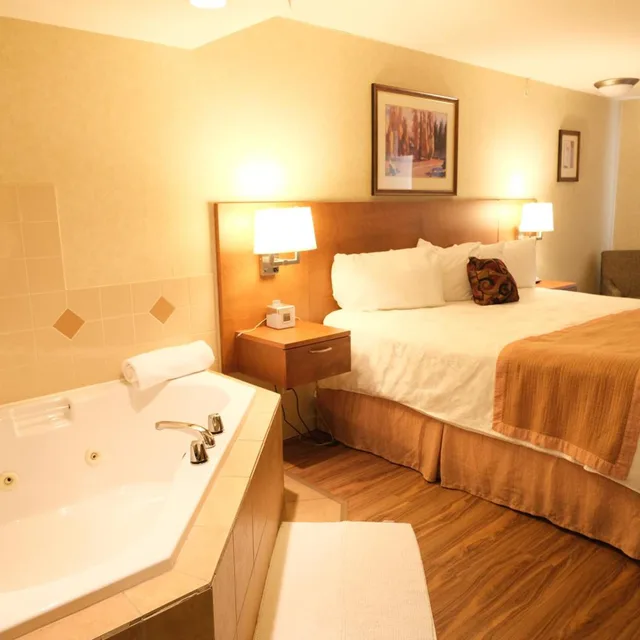 جناح بغرفتي نوم، Rosslyn Inn & Suites, SureStay Collection by Best Western 1/10