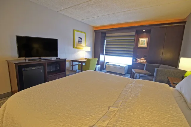 غرفة بسرير كوين، Hampton Inn Los Angeles/Carson/Torrance 5/7