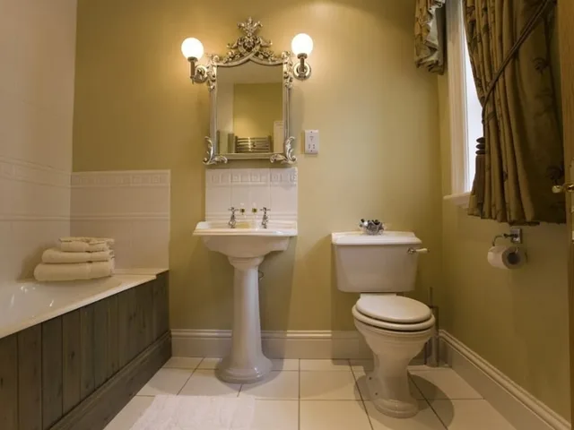 غرفة سوبيريور بسرير كينج، West Longridge Manor B&B 4/4