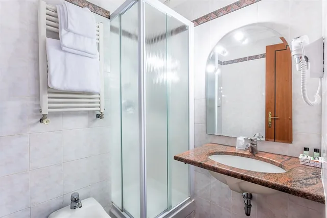 Room, Single, Raeli Hotel Luce 7/8