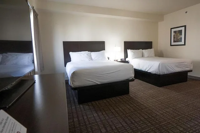 Suite, Cobblestone Hotel & Suites-Sheldon 2/5
