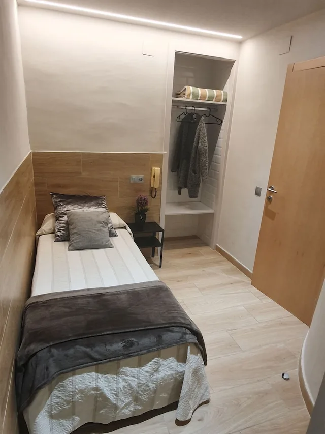 غرفة مفردة بحمام مشترك، Hostal Sant Ramon 5/7