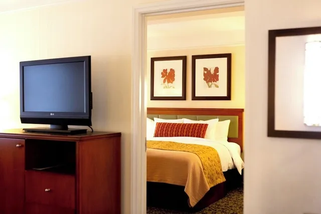 جناح بريميير بسرير كوين بمنطقة جلوس، San Carlos Hotel 3/6
