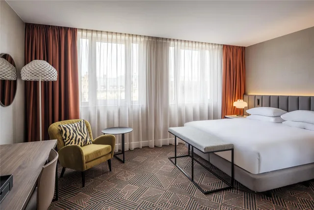 غرفة بسرير كوين، Hilton Brussels Grand Place 1/4