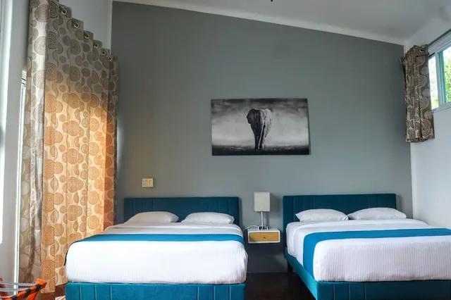 Junior Suite, 1 Single and 2 Double Beds, Terrace, Kitchenette، Casa Gem B&B 3/7